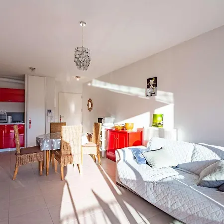 Appartement Moderne A 300M De La Plage Avec Terrasse Et Parking Securise - Fr-1-2-417 Hendaye Exterior photo
